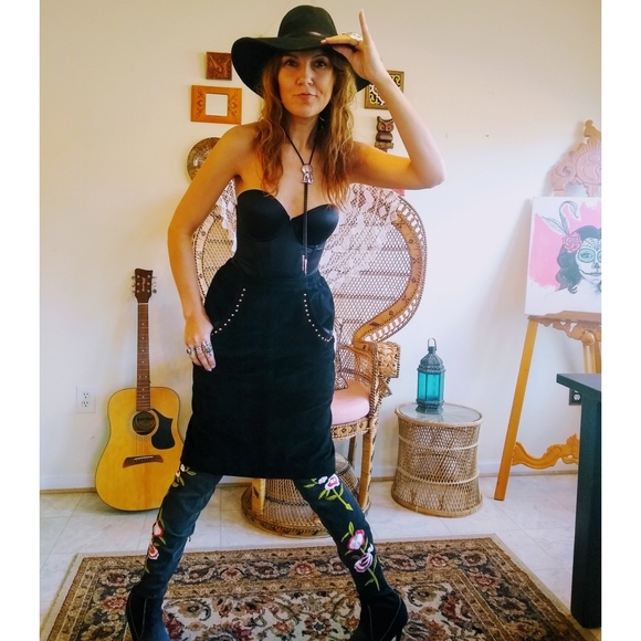 80s suede pencil skirt with gold studs and… - Picture 5 of 5